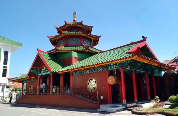 WISATA RELIGI surabaya cheng hoo mosque 655916155